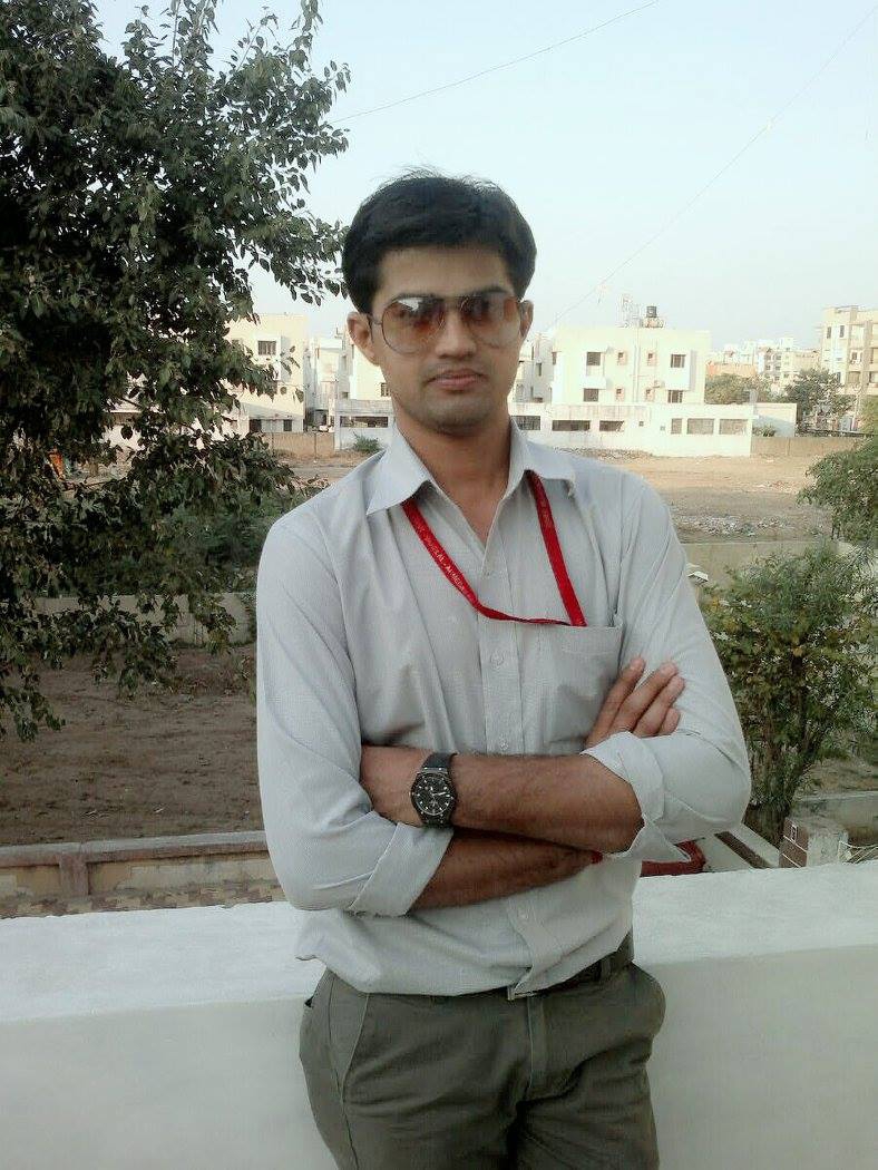 Dr. BHARAT BATHIYABHAI BHARVAD