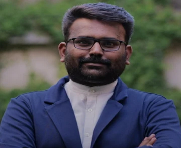 Dr. SANDILYA SANTOSH PAWAN MANI SHARMA BHAMIDIPATI